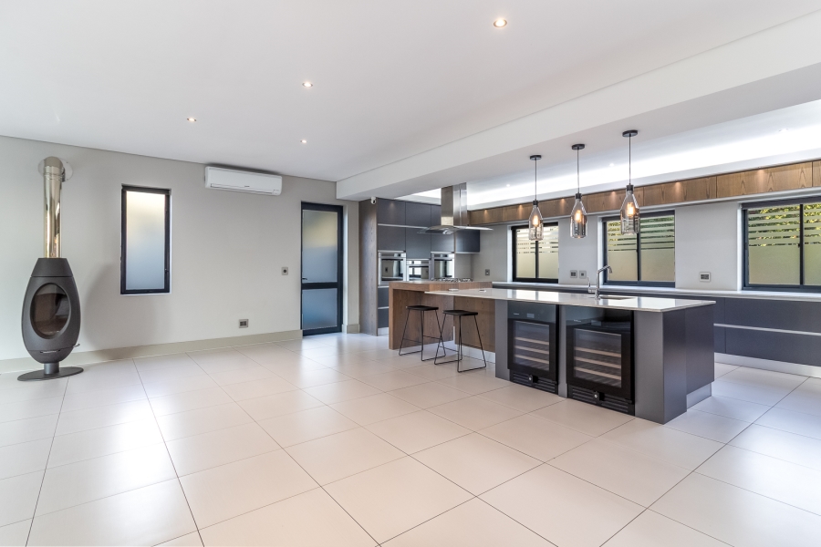 4 Bedroom Property for Sale in Pearl Valley at Val de Vie Western Cape